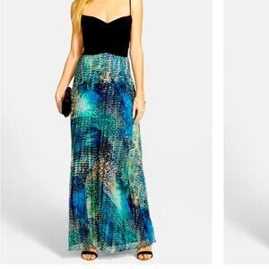 Laundry By Shelli Segal NWT Maxi Pleated Dress In Princess Blue Multi Flowy 4